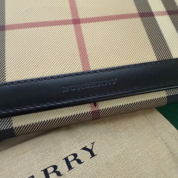 Burberry long wallet - Picture 3 of 8